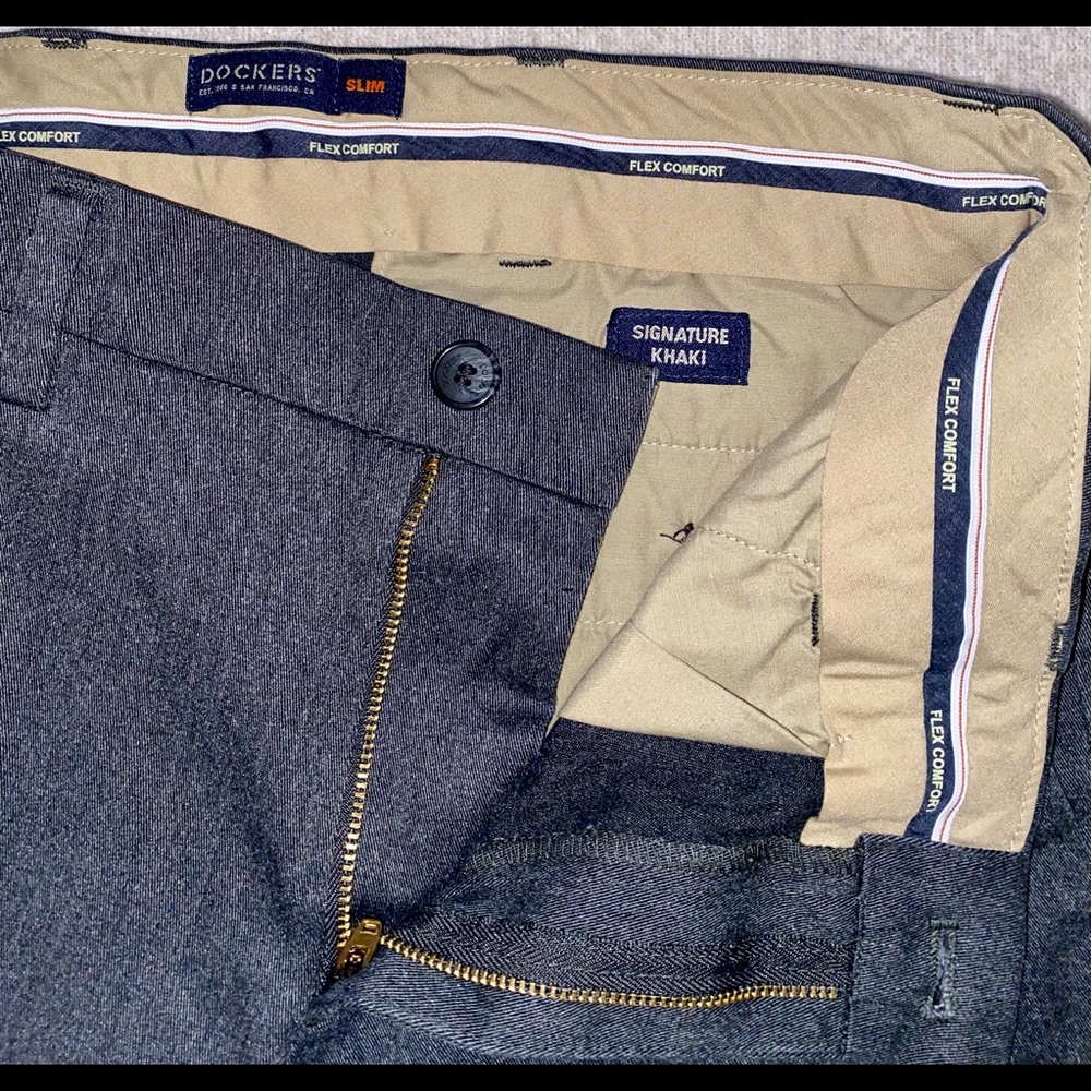 Mens dark grey Dockers casual pants